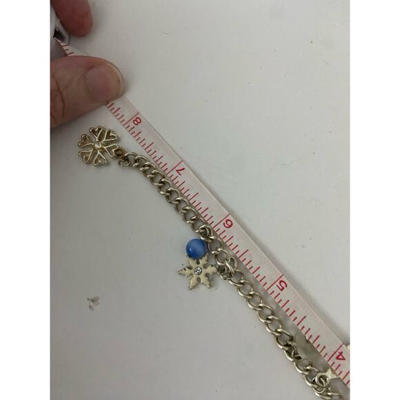 snowflake charm bracelet - Picture 3 of 4